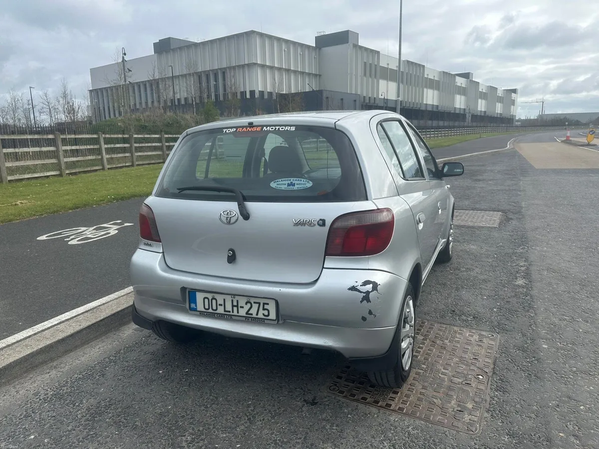 2000 Toyota Yaris - Image 4