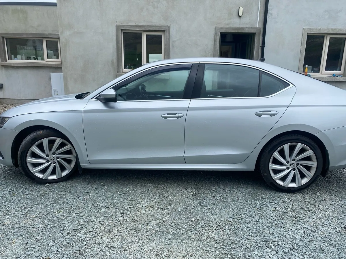 211 Skoda octavia - Image 4