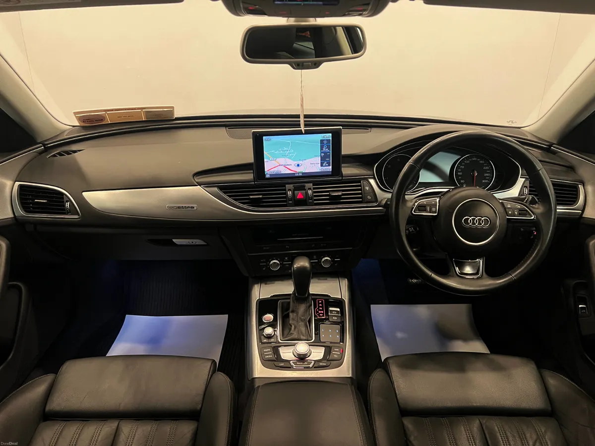 LOW MILES AUDI A6 ALLROAD BUS ESTATE QUATTRO 2018 - Image 4