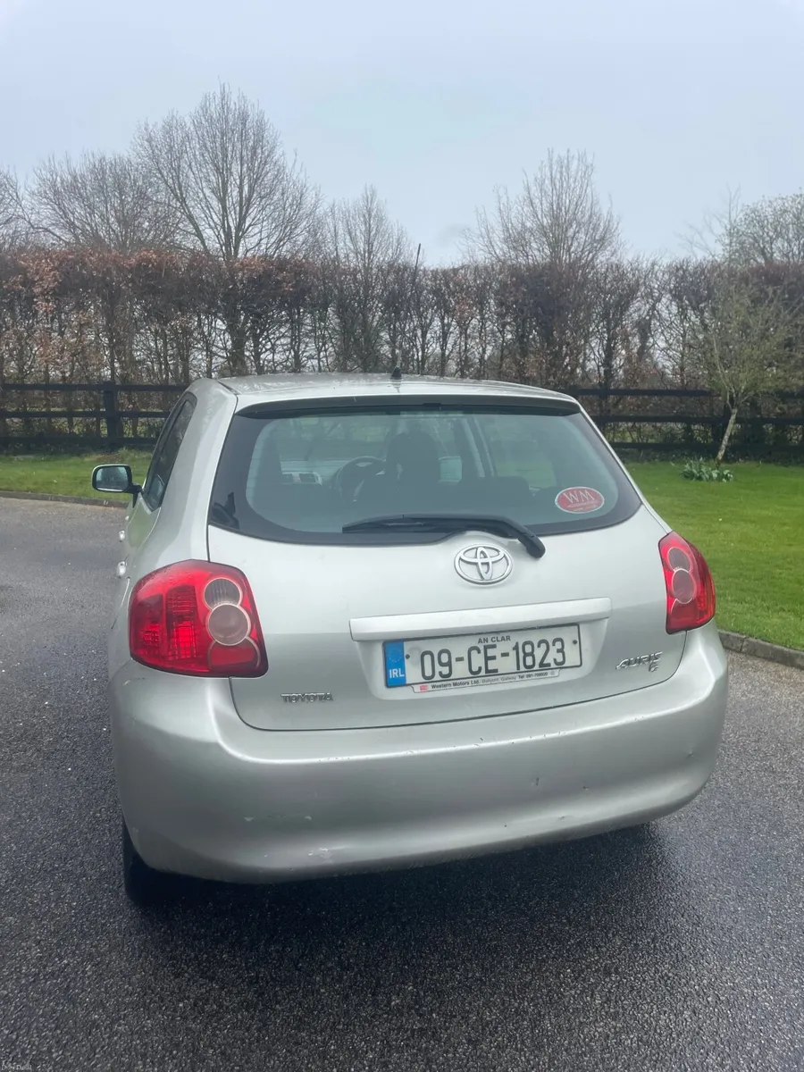 Toyota Auris 2009 - Image 3