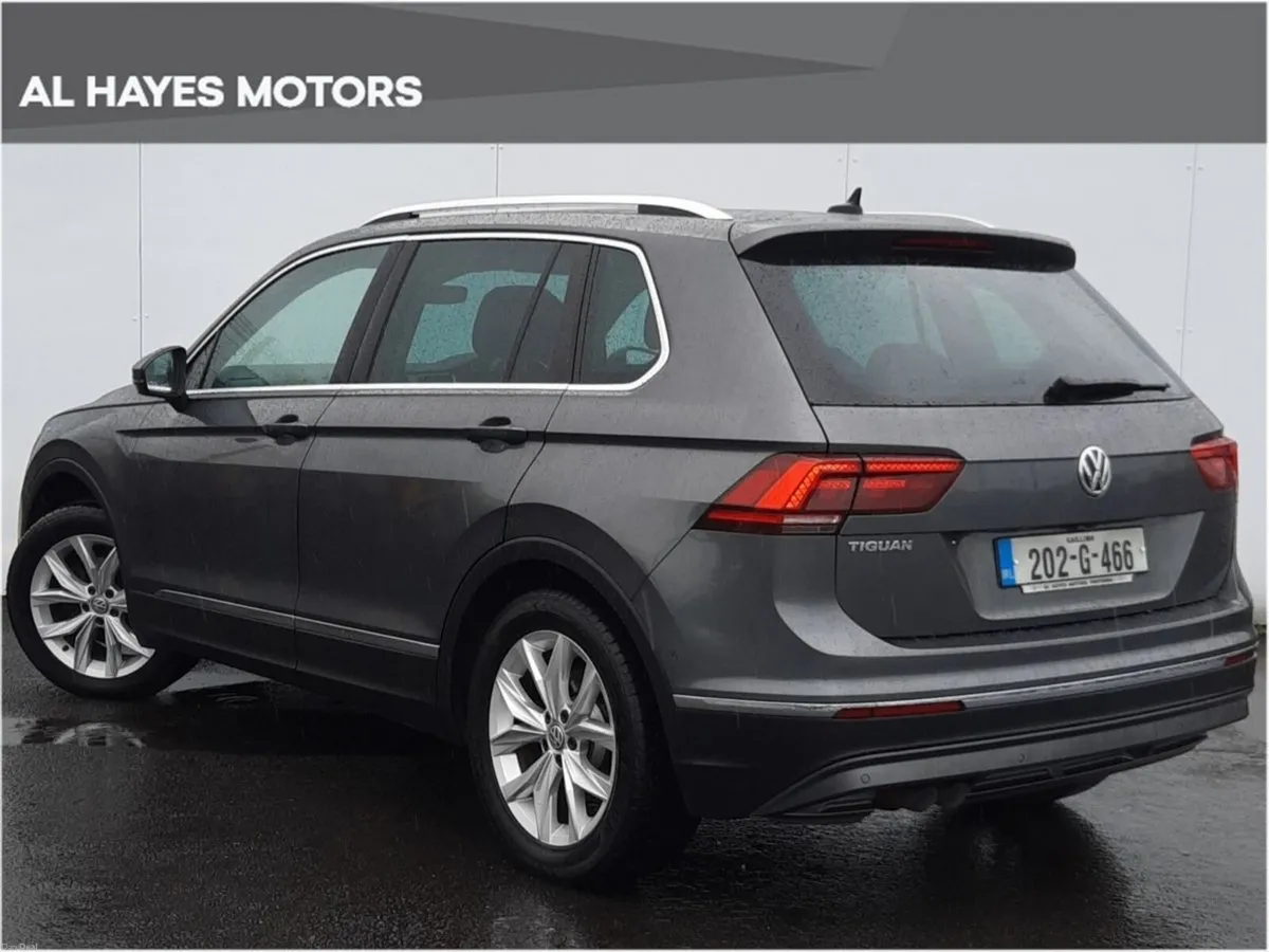 Volkswagen Tiguan **LOADED WITH EXTRAS**AUTOMATIC* - Image 3