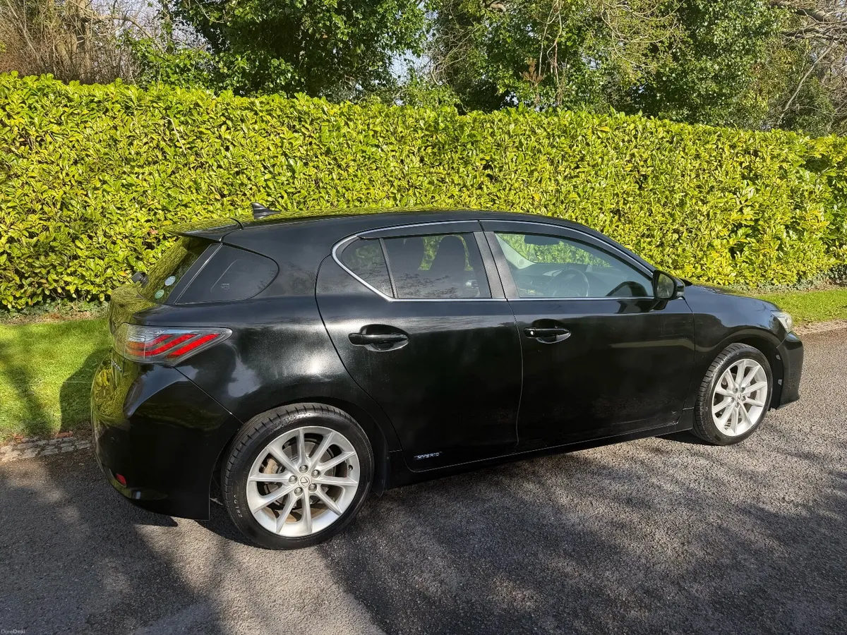 Lexus CT200h 2012 – Immaculate Condition – €9,950 - Image 3