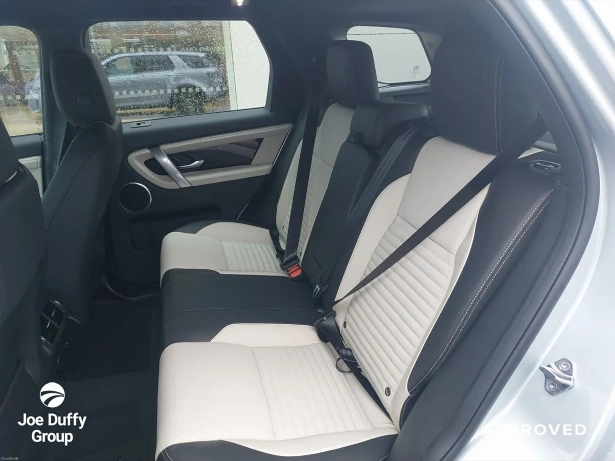 Land Rover Discovery Sport Dynamic S  1.5 PHEV  27 - Image 5