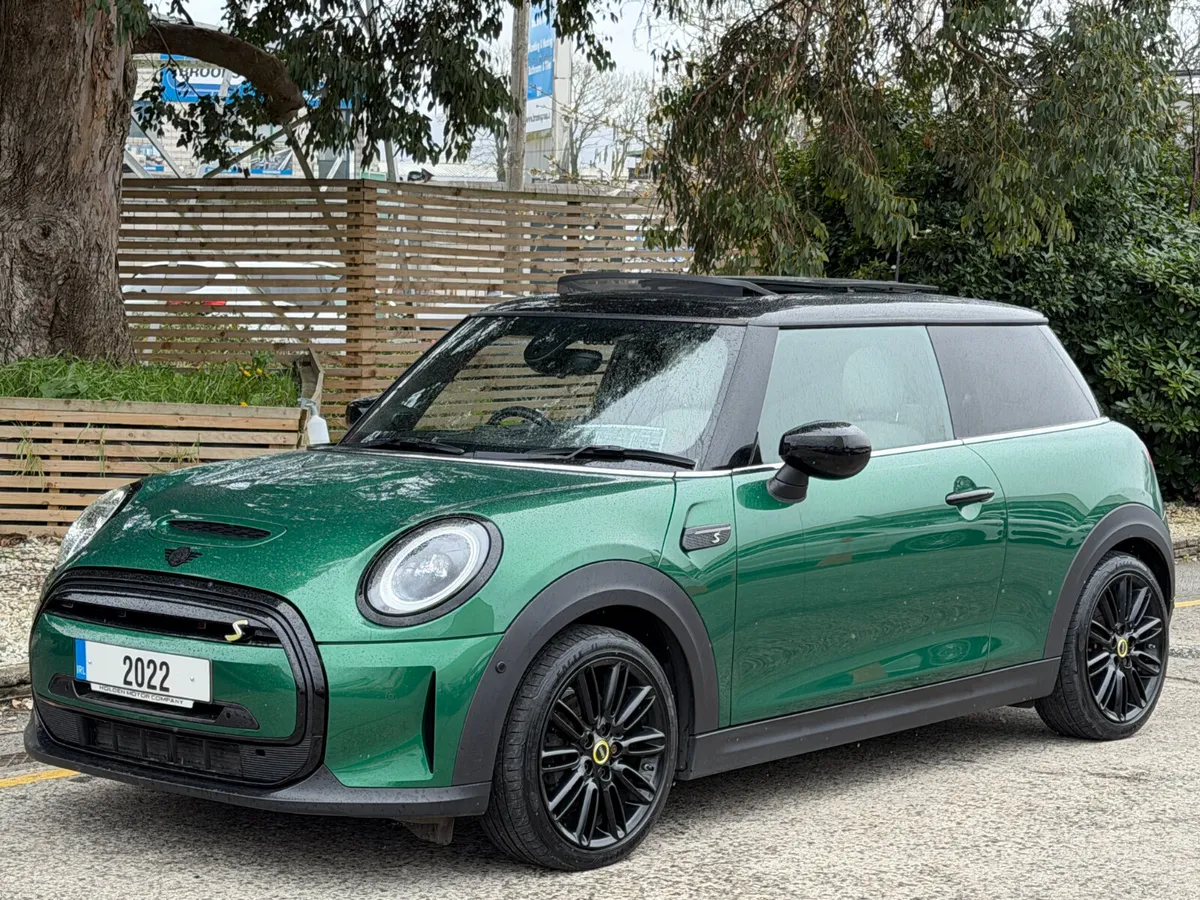 Mini Electric 2022..LEVEL 3..PAN ROOF..KEYLESS - Image 2