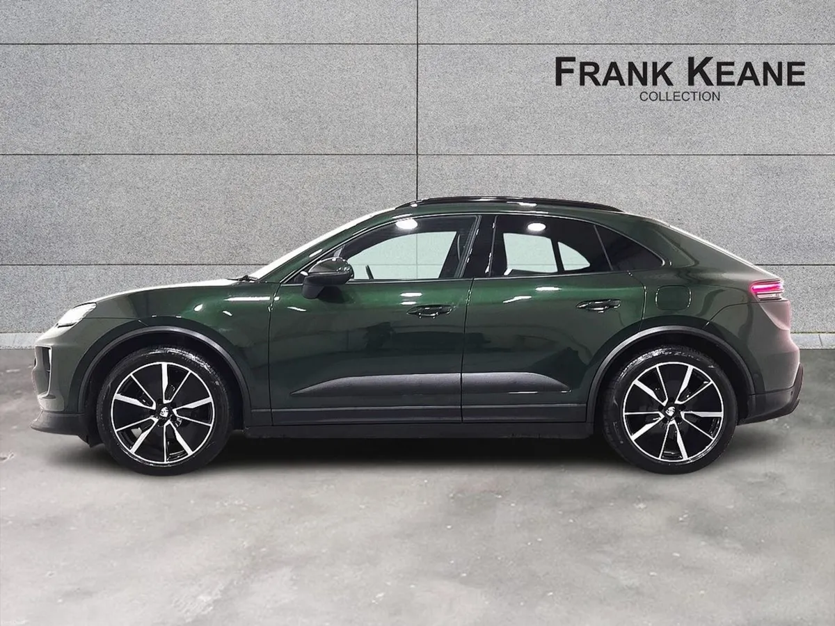 Porsche Macan 4 Electric - Image 4