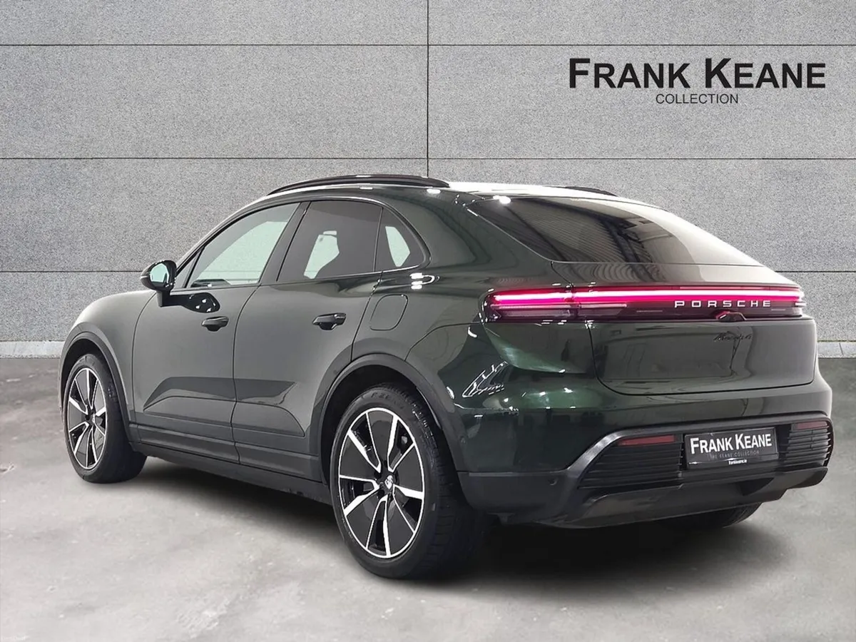 Porsche Macan 4 Electric - Image 3