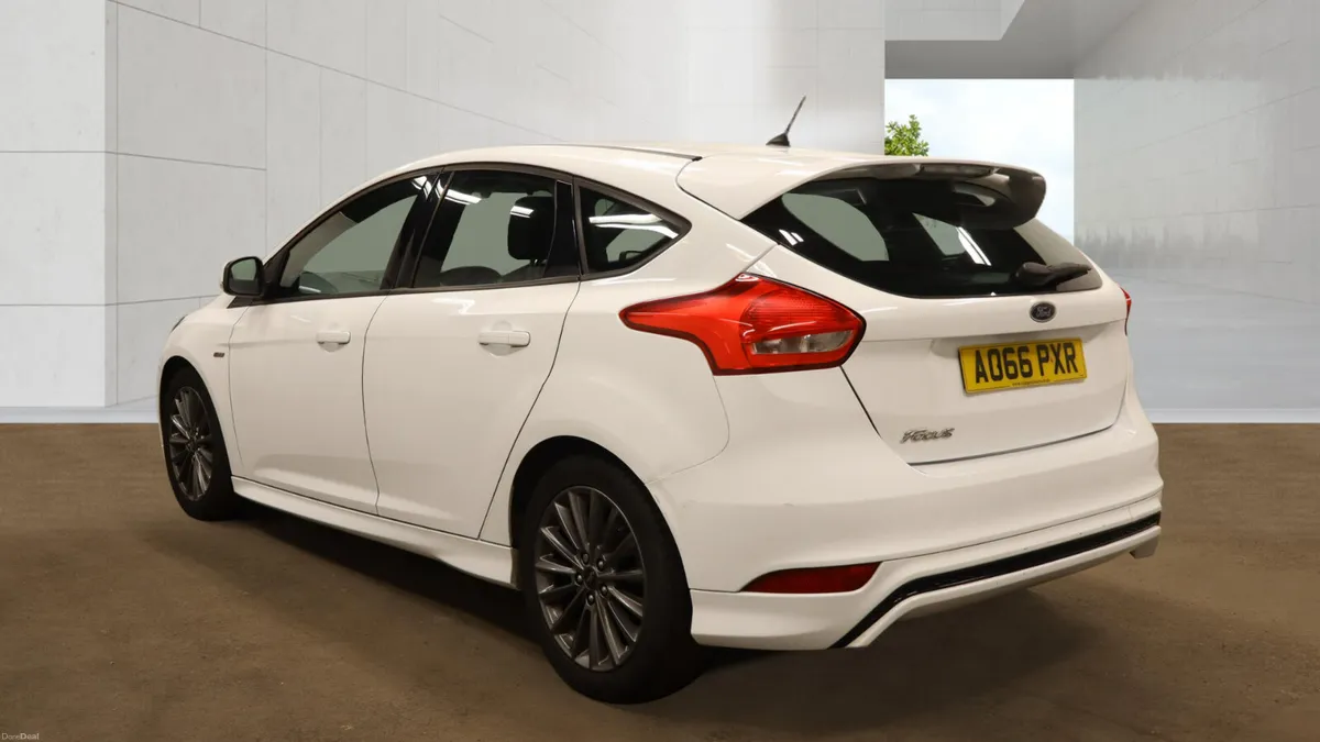 Ford Focus ST LINE- FINANCE AVAILABLE - Image 3