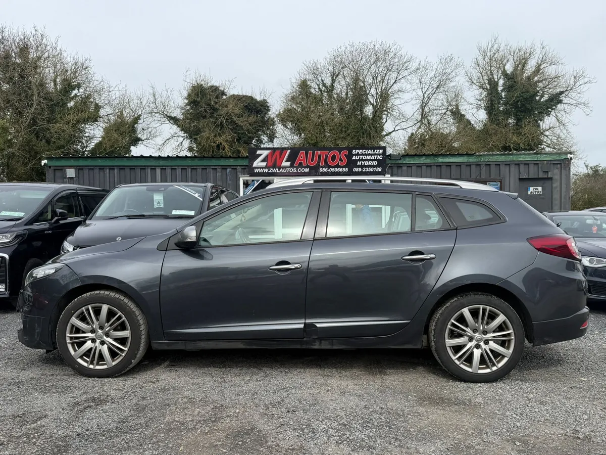 132 Renault Megane  GT Line - Image 4