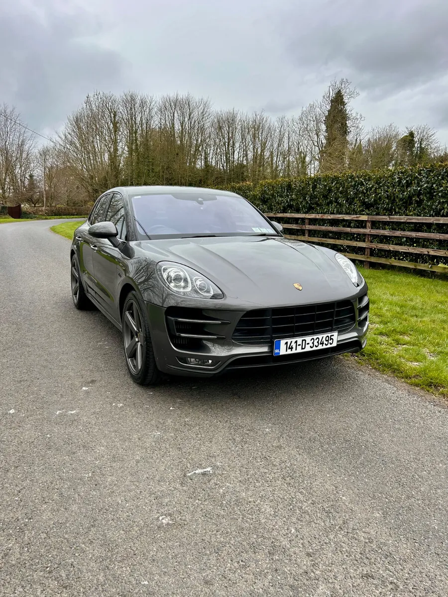 Stunning Porsche Macan Turbo - Image 2