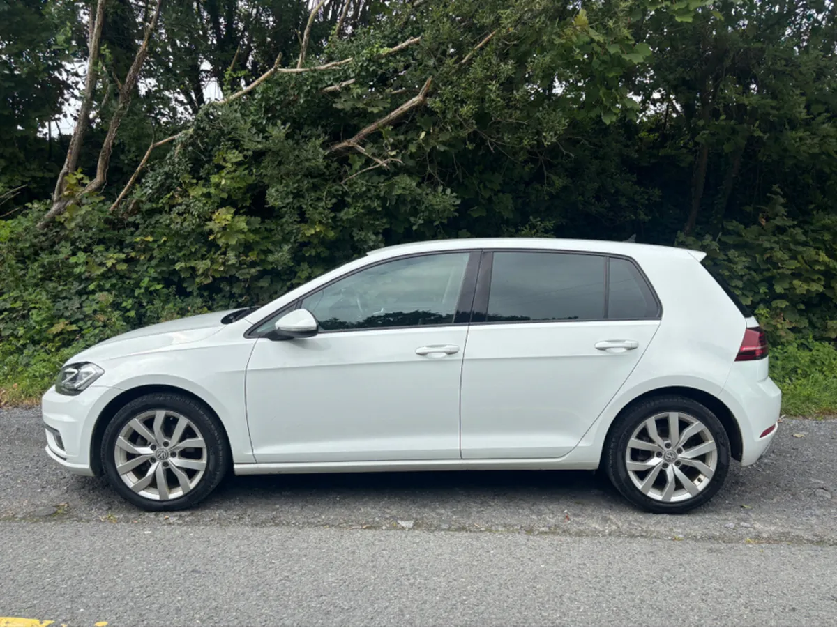Volkswagen Golf HIGHLINE TSI DSG - Image 3