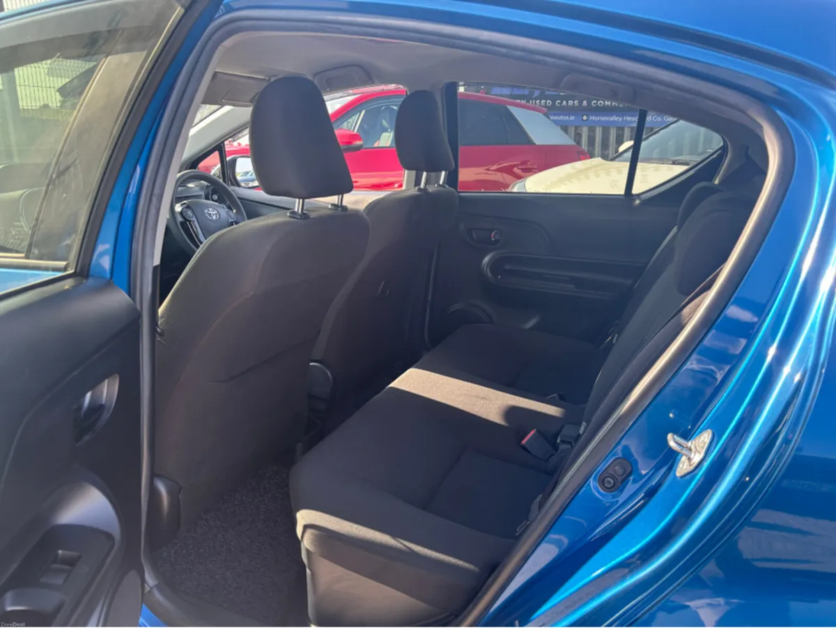 Toyota Aqua self charging hybrid - Image 2