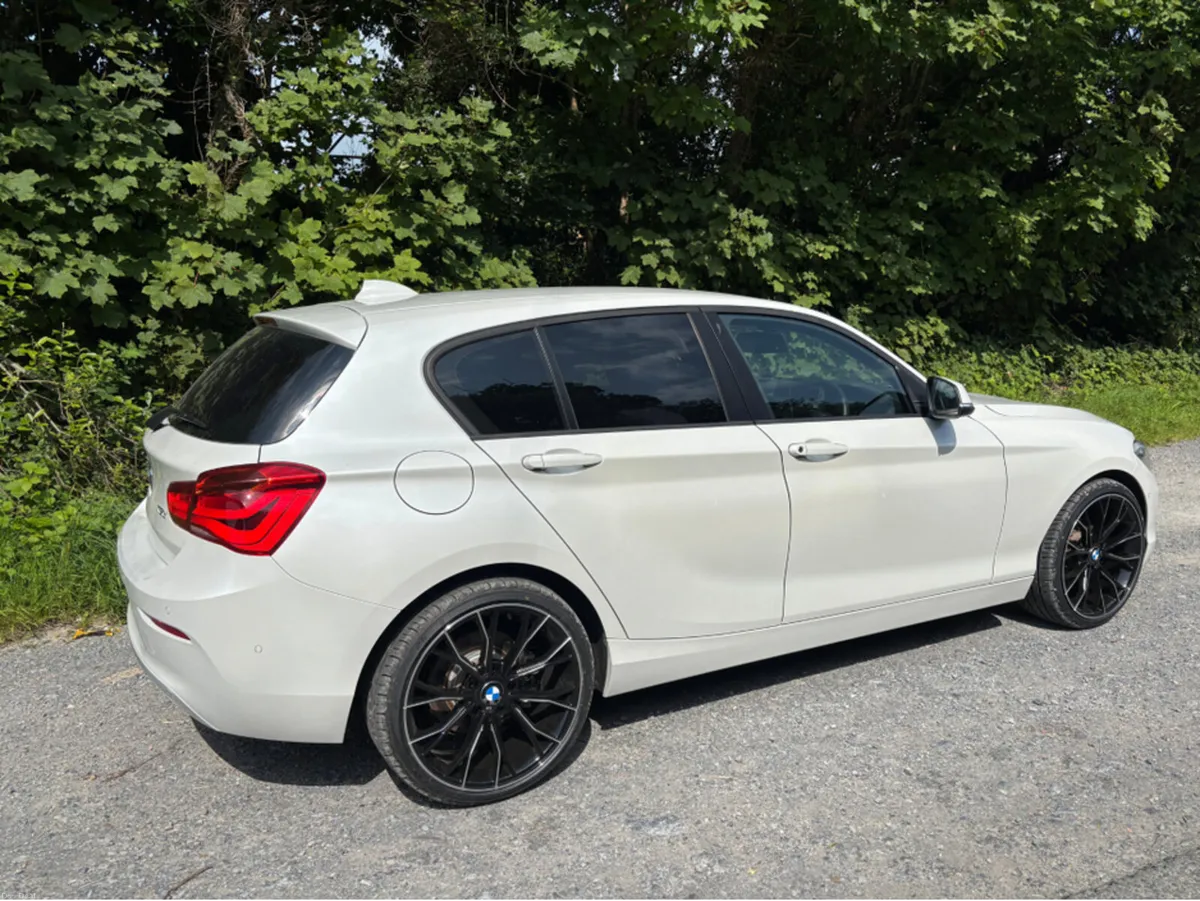 BMW 1-Series 118d automatic se - Image 4