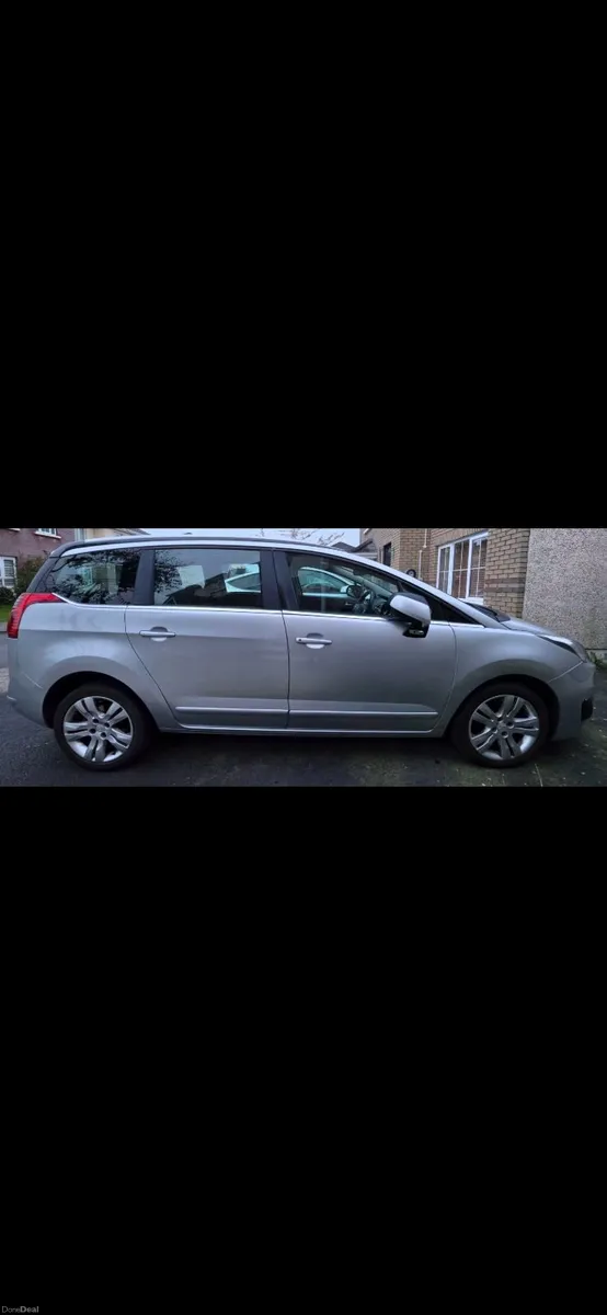 2016 Peugeot 5008 AUTOMATIC/85k/Panoramic Roof - Image 4