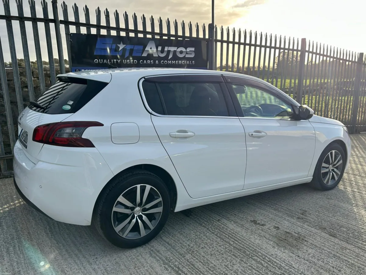 Peugeot 308 Allure diesel automatic - Image 5