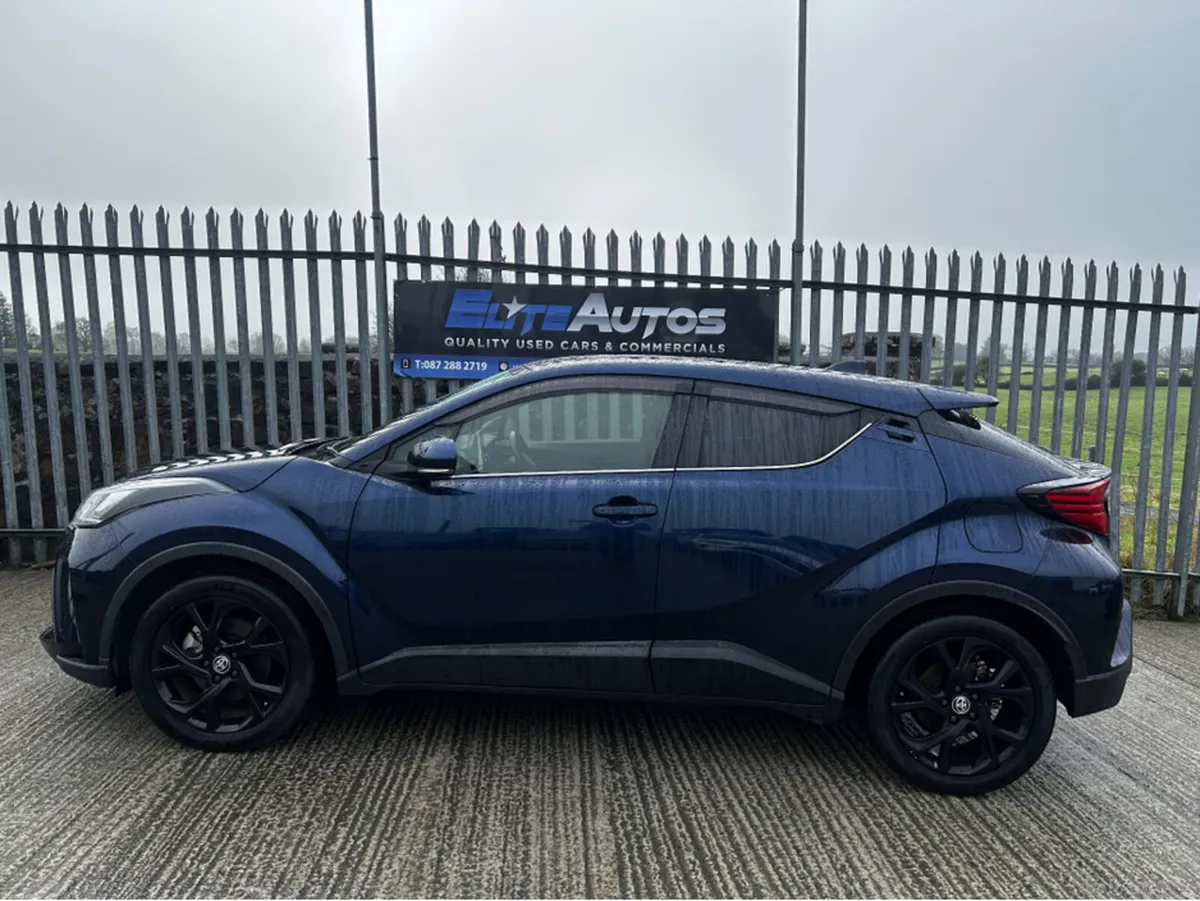 Toyota C-HR Self Charging Hybrid 1.8 - Image 3