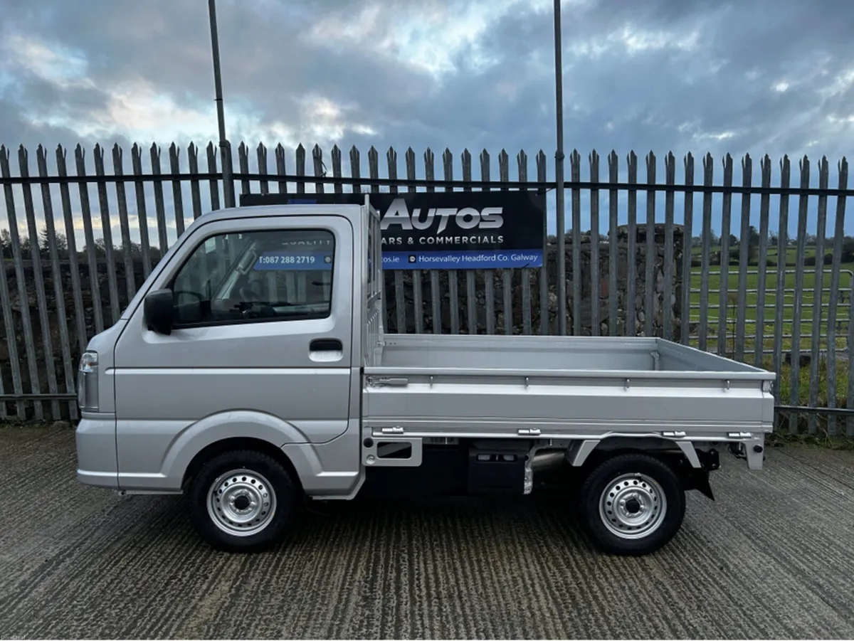 Suzuki Carry 660cc 350 kg Automatic 4wd - Image 6