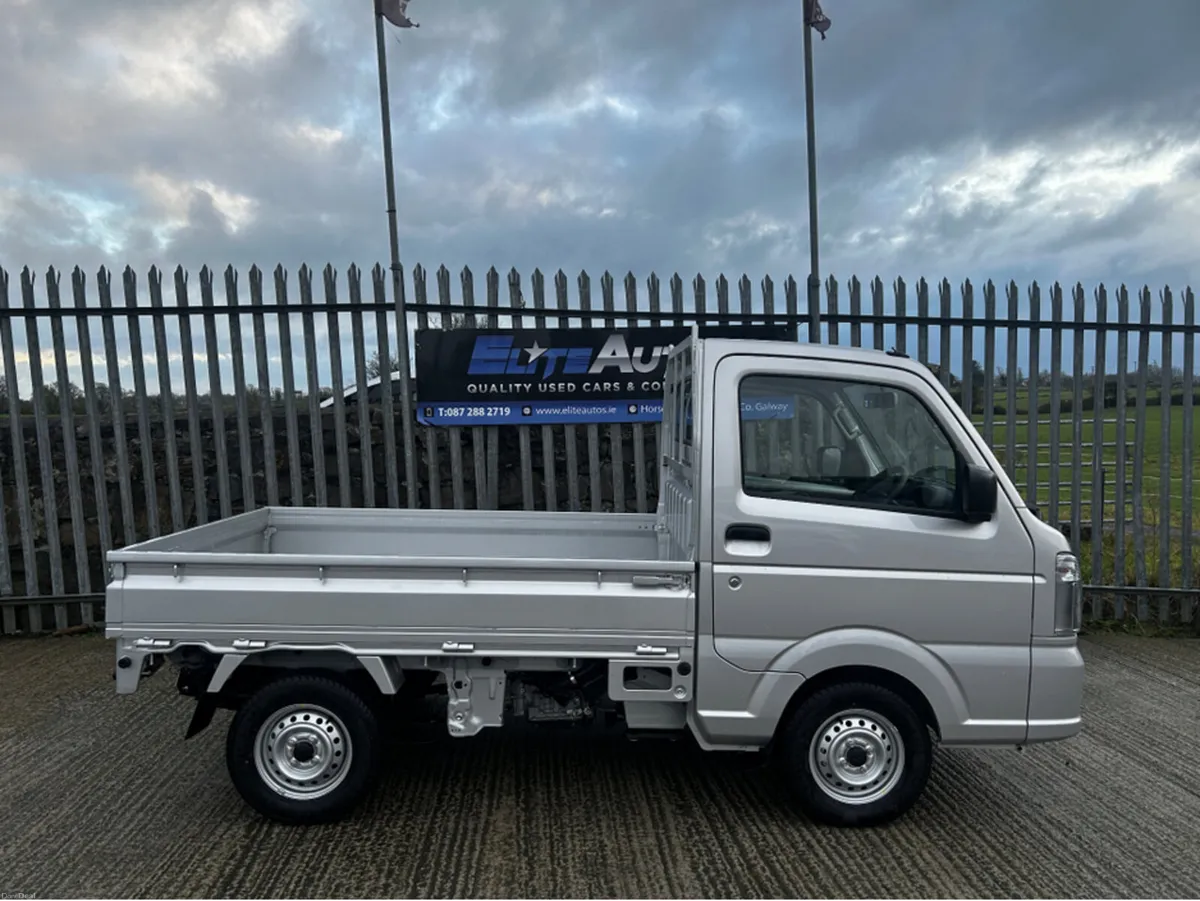 Suzuki Carry 660cc 350 kg Automatic 4wd - Image 3