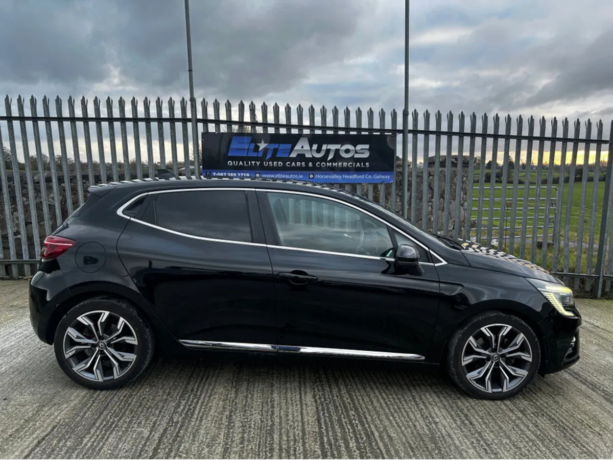 Renault Clio TCE Automatic 1.3 - Image 2