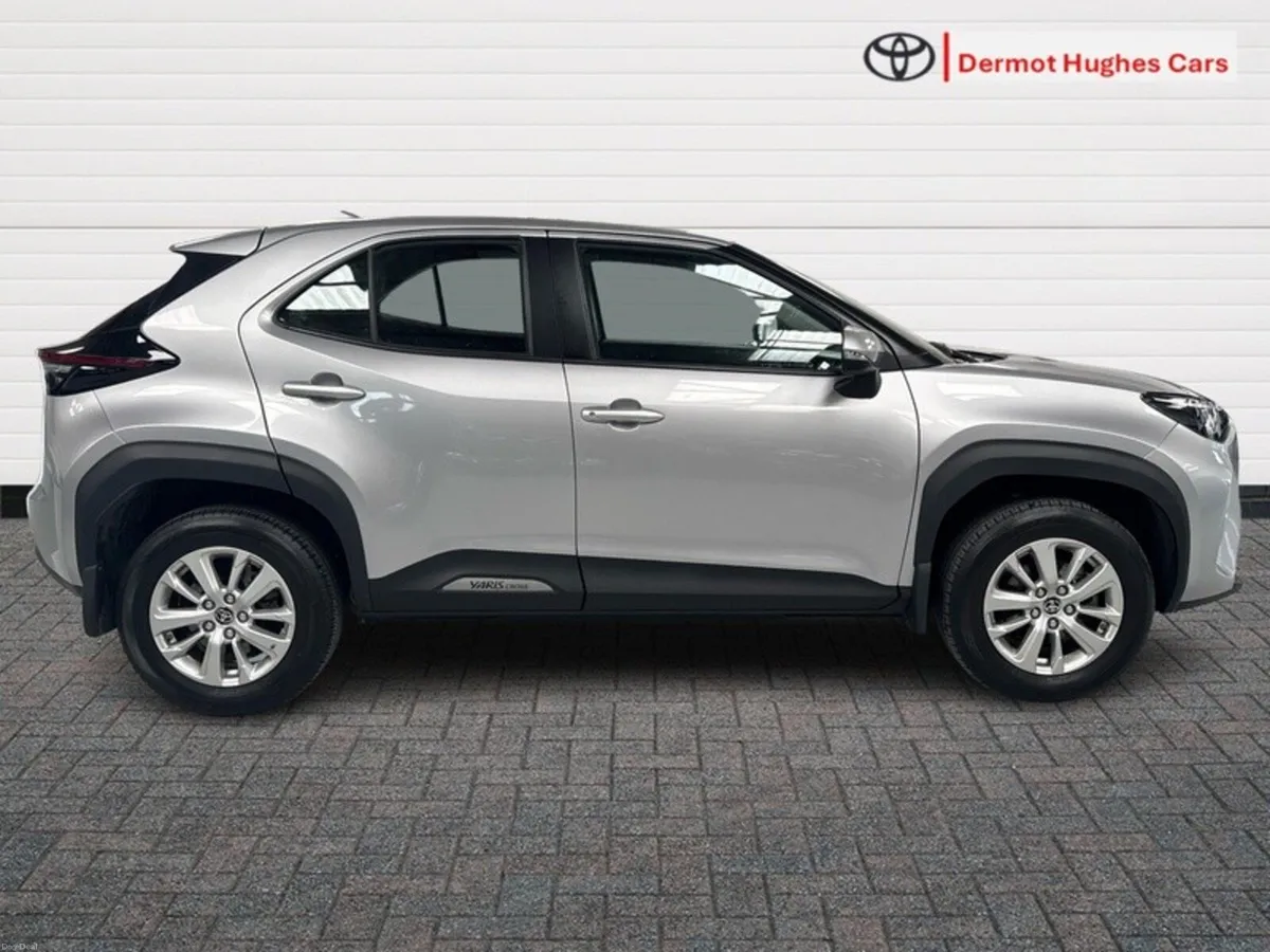 Toyota Yaris Cross LUNA 4DR AUTO HYBRID - Image 3