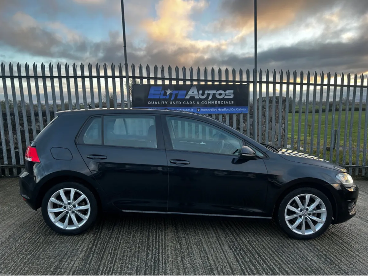 Volkswagen Golf HIGHLINE TSI DSG 1.4 - Image 4