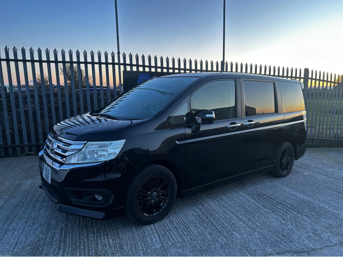 Honda Stepwagon SPADA 7 SEATER AUTOMATIC - Image 3