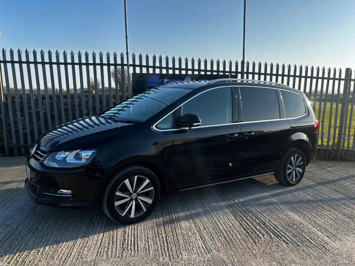 Volkswagen Sharan Comfortline 2.0 TDI DSG 150 HP - Image 2