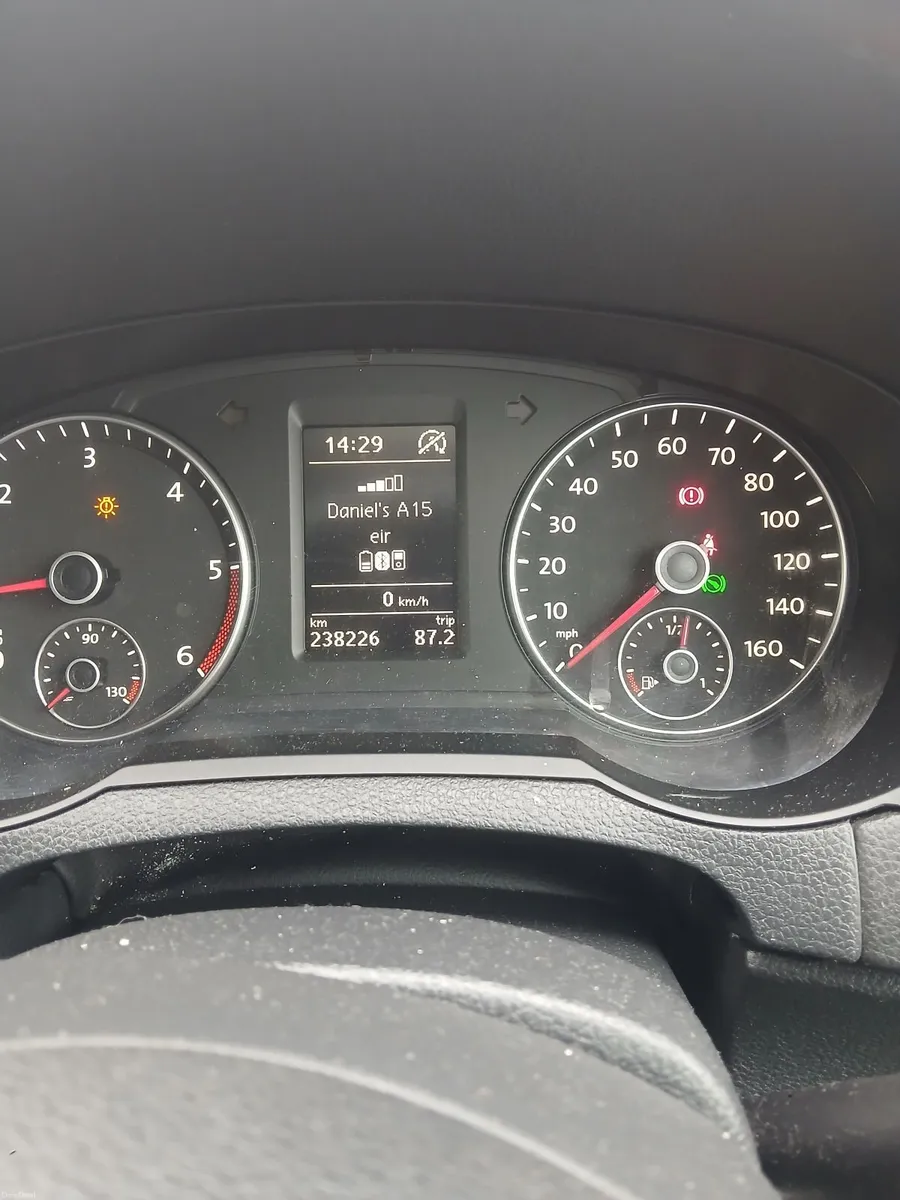 Volkswagen Sharan 2011 - Image 4