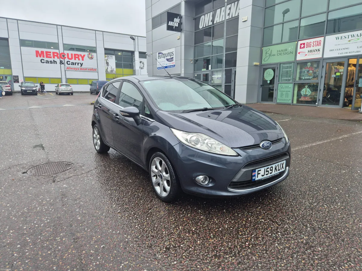 Ford Fiesta 2009 - Image 2