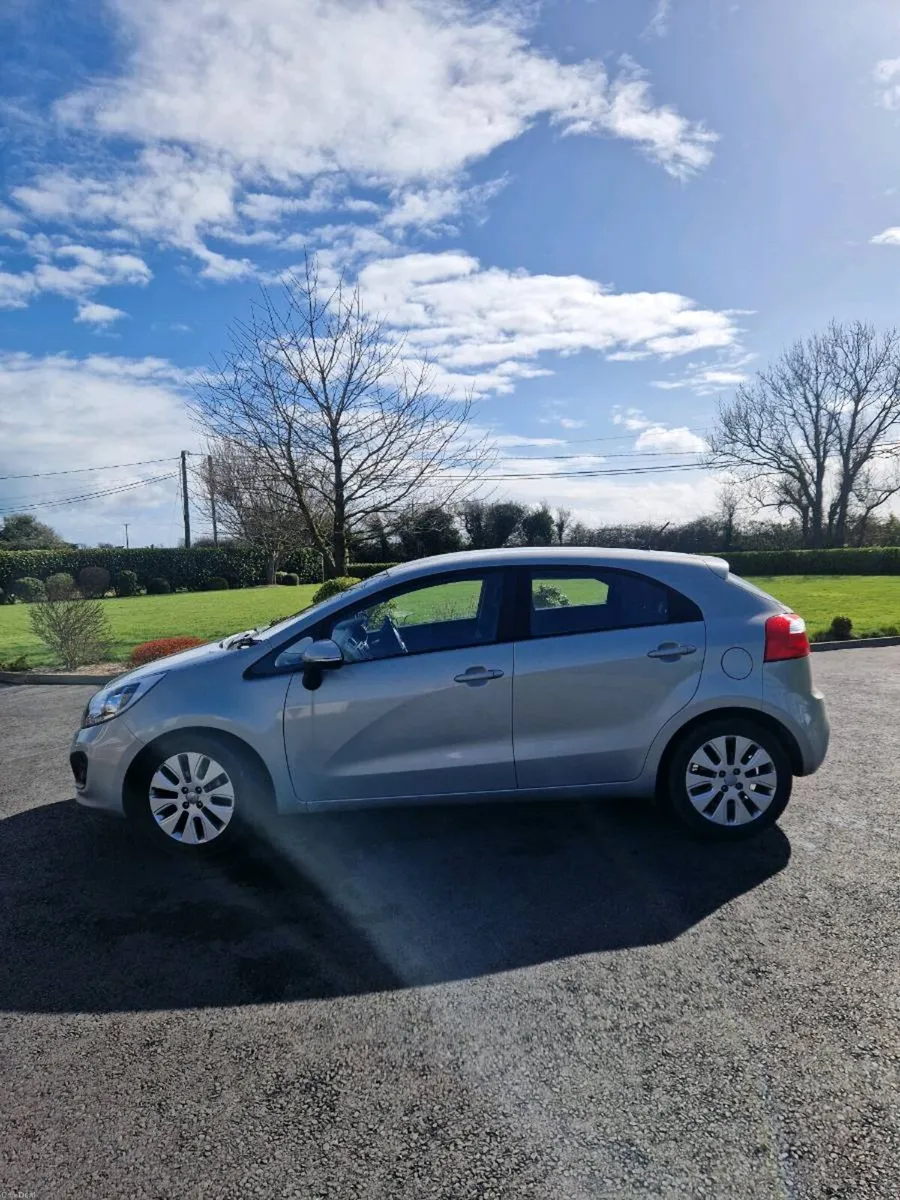 2011 Kia Rio - Image 2