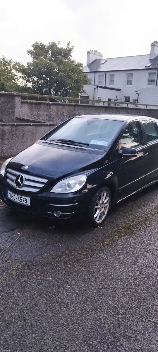 Mercedes-Benz B-Class 2010 - Image 1