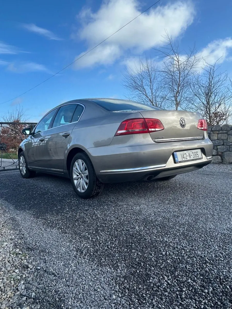 Volkswagen Passat 2014 - Image 3