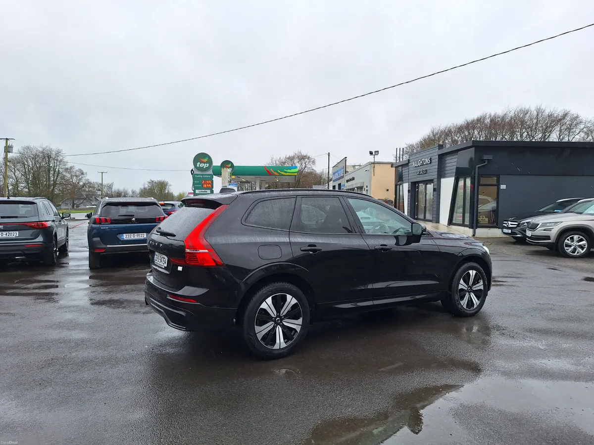 Volvo XC60 T6 Recharge Plus Dark *Top Spec/ - Image 3