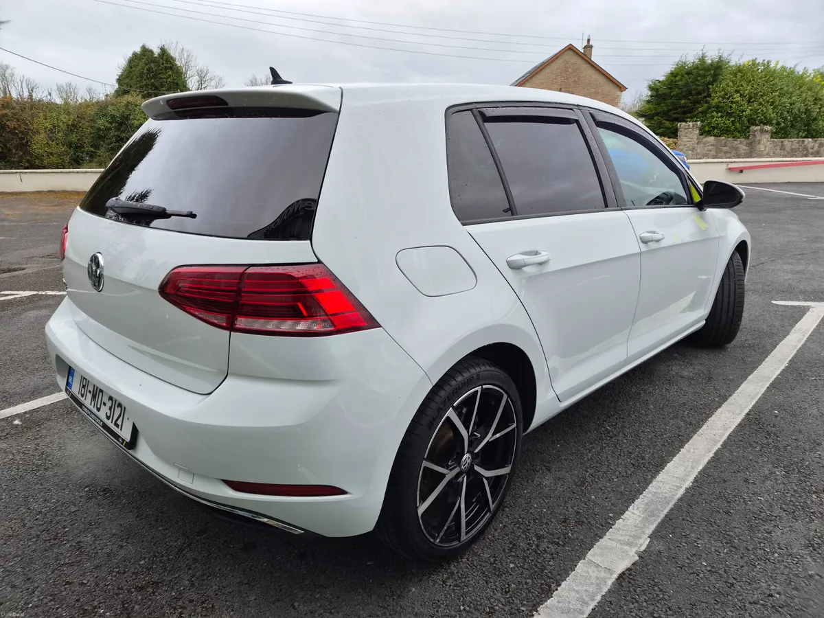 Volkswagen Golf 2018 1.2L Petrol Auotomatic - Image 3