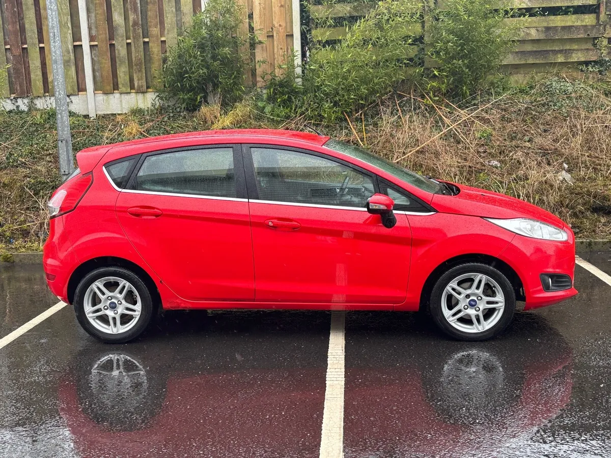 Ford Fiesta READ AD - Image 2