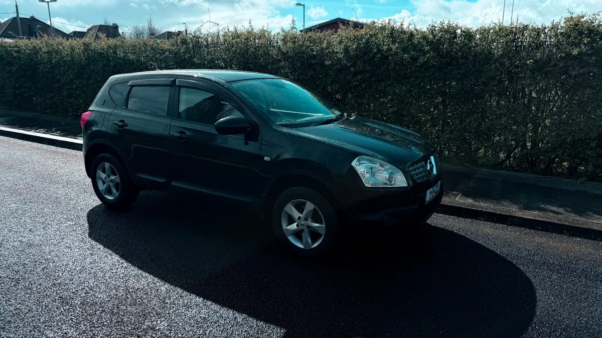 Nissan Qashqai 2011 - Image 1