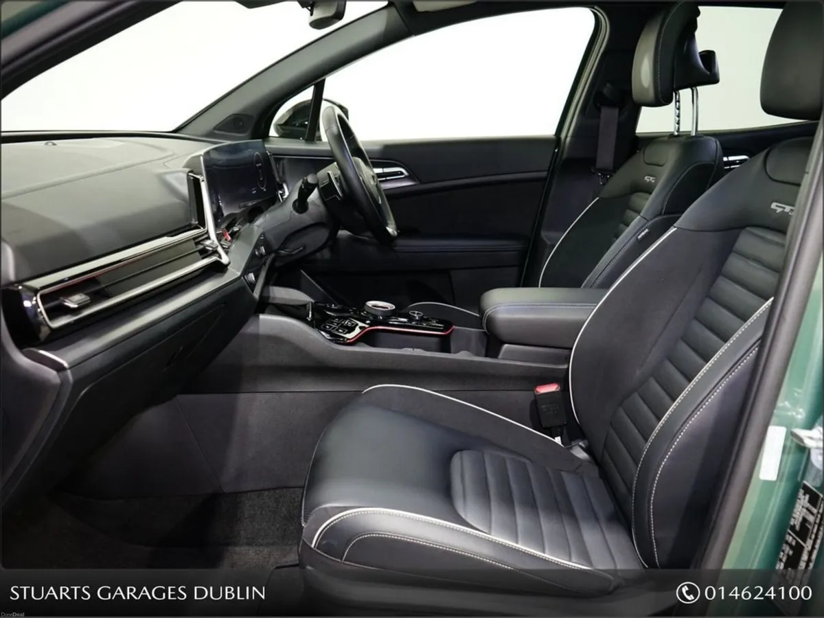Kia Sportage GT LINE S PHEV: HUGE SPEC INCLUDES PA - Image 3