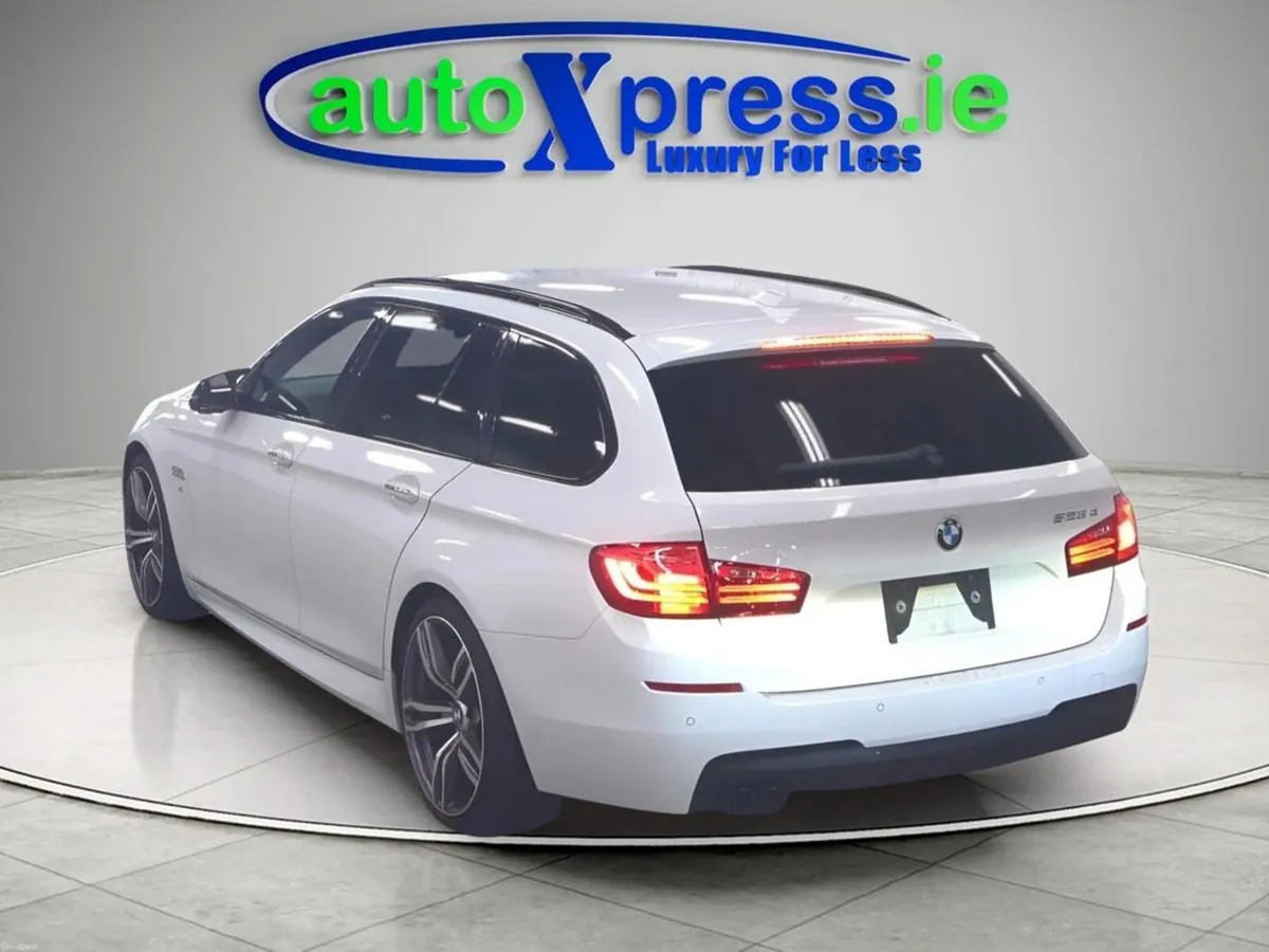 BMW 5-Series M-SPORT 523D TOURING - Image 3