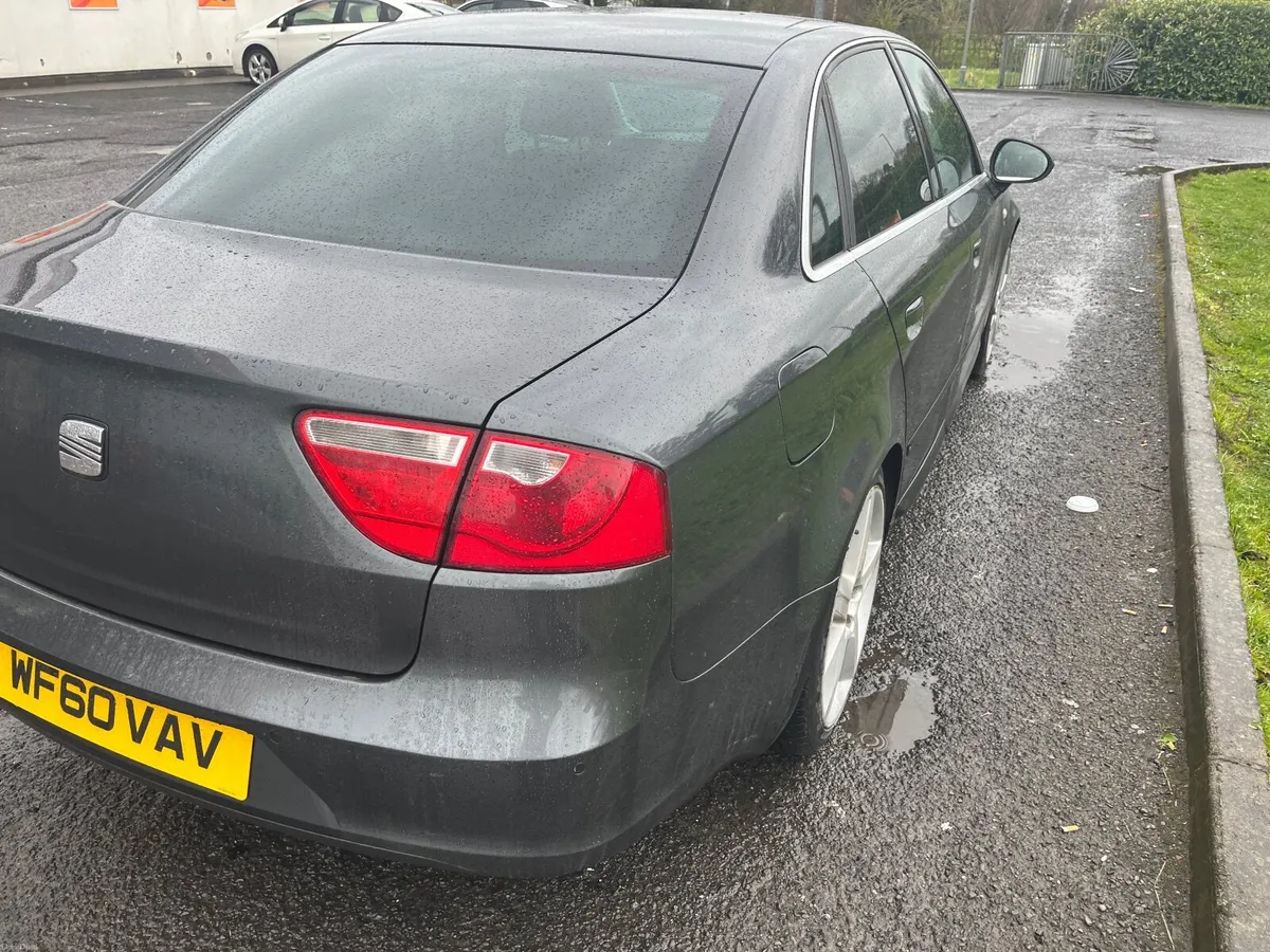 SEAT Exeo 2010 - Image 2