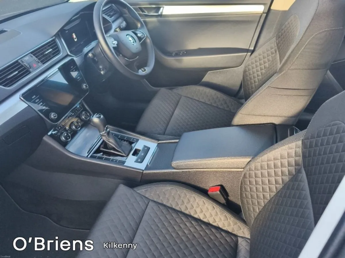 Skoda Superb AMBITION 2.0 TDI 150 BHP DSG AUTO 4DR - Image 4