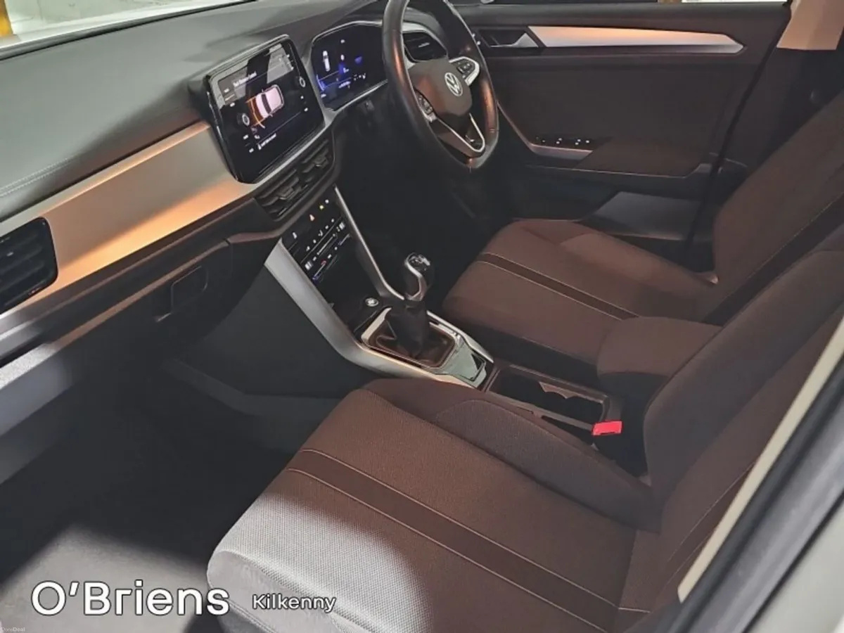 Volkswagen T-Roc SPECIAL EDITION 2.0 TDI 116 BHP 5 - Image 4