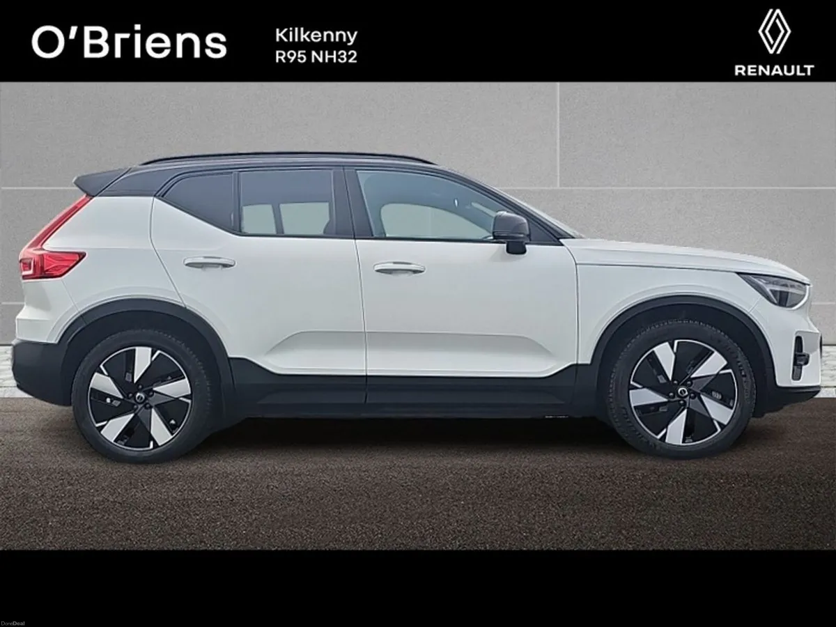 Volvo XC40 RECHARGE PLUS EXTENDED RANGE 238 BHP AU - Image 6