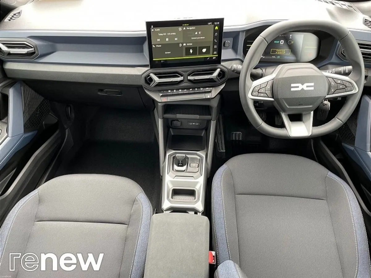 Dacia Duster EXPRESSION 1.6 HEV 140 BHP AUTO 5DR * - Image 2