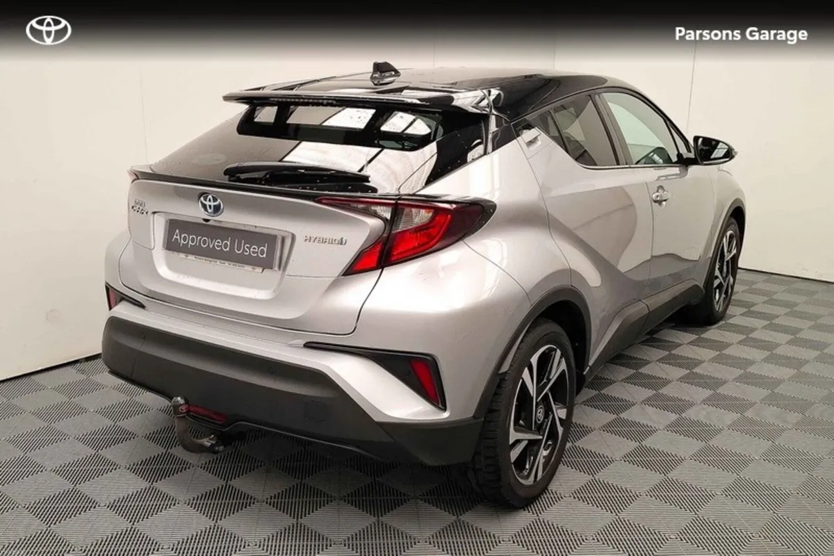 Toyota C-HR 1.8 - Image 2