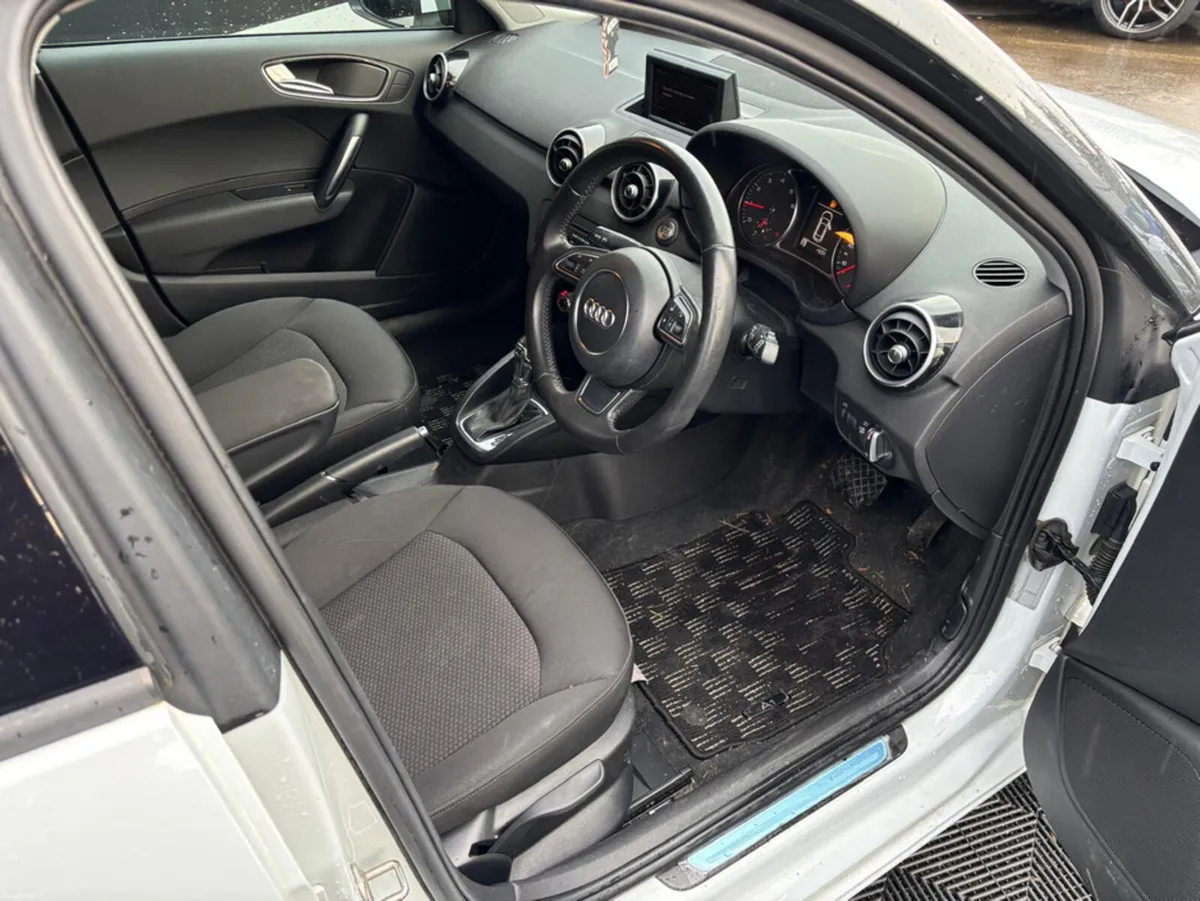 Audi A1 Audi A1 1.4 petrol, auto, loaded with spec - Image 4