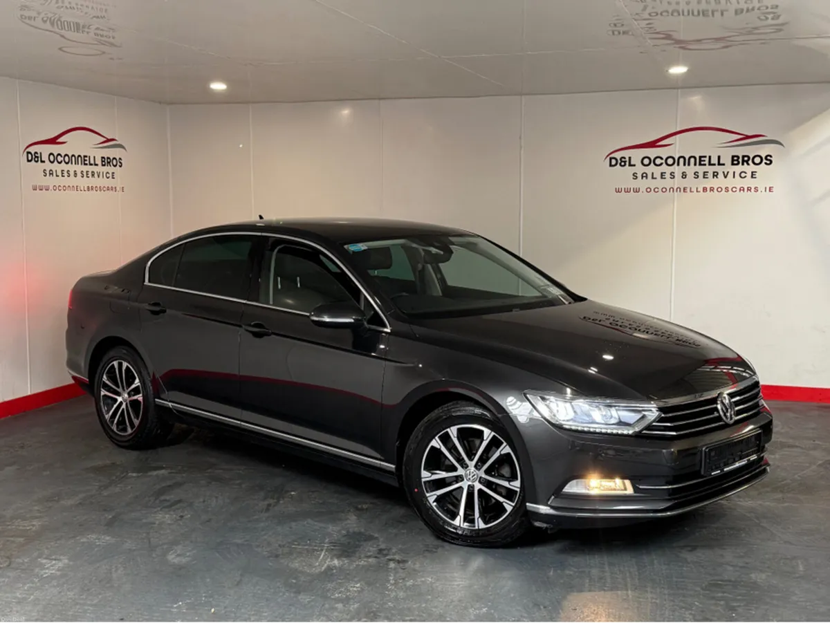 Volkswagen Passat HIGHLINE 2.0 TDI MANUAL 6SPEED F - Image 1