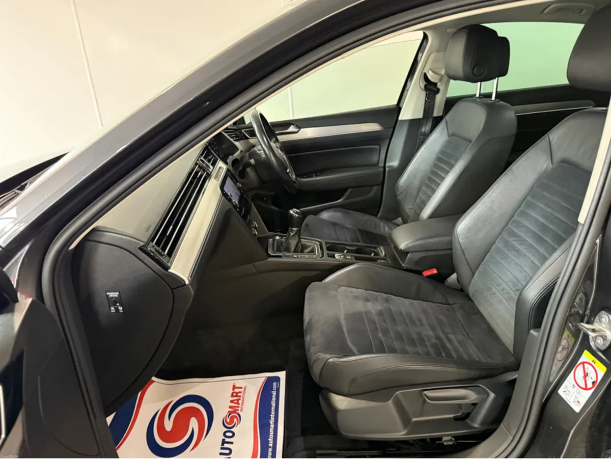 Volkswagen Passat HIGHLINE 2.0 TDI MANUAL 6SPEED F - Image 4