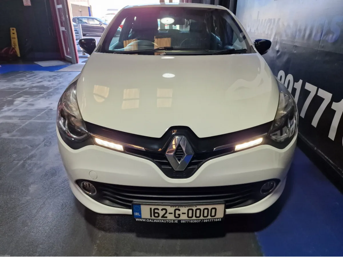 Renault Clio DYNAMIQUE NAV 1.1 PETROL ** SAT NAV, - Image 3