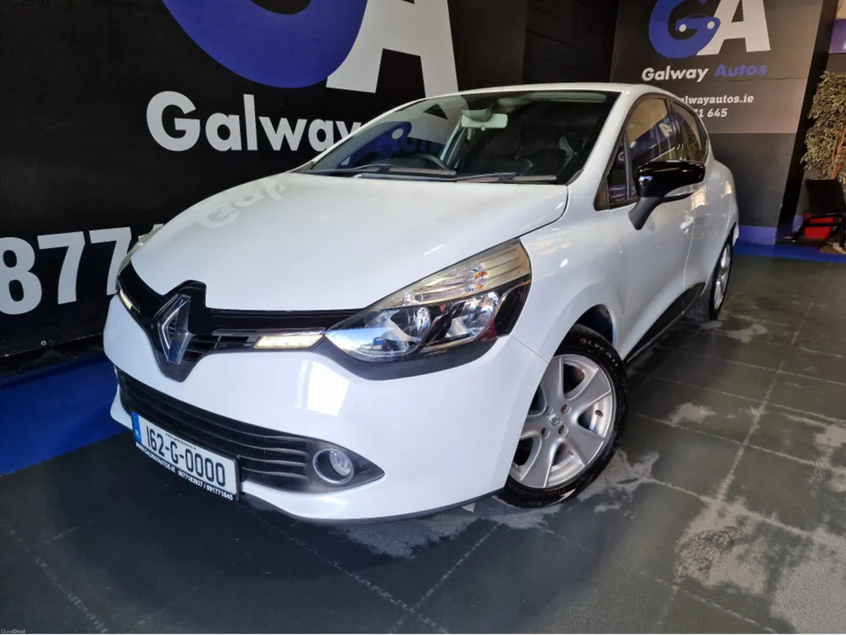 Renault Clio DYNAMIQUE NAV 1.1 PETROL ** SAT NAV, - Image 4