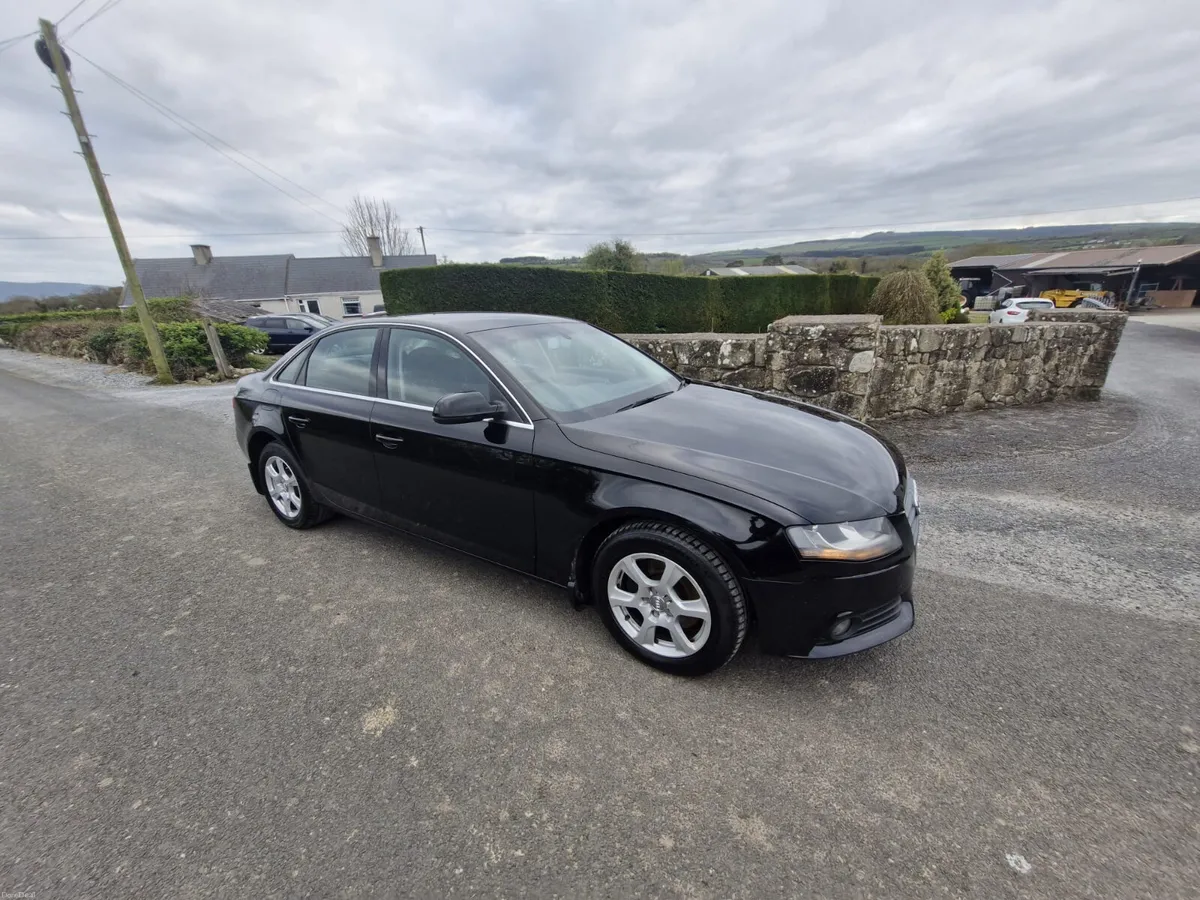 Audi A4 2010 2.0 tdi - Image 1