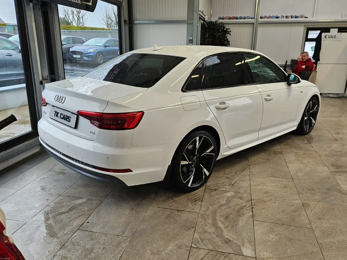 17 AUDI A4 S-LINE 2.0 DIESEL - Image 4
